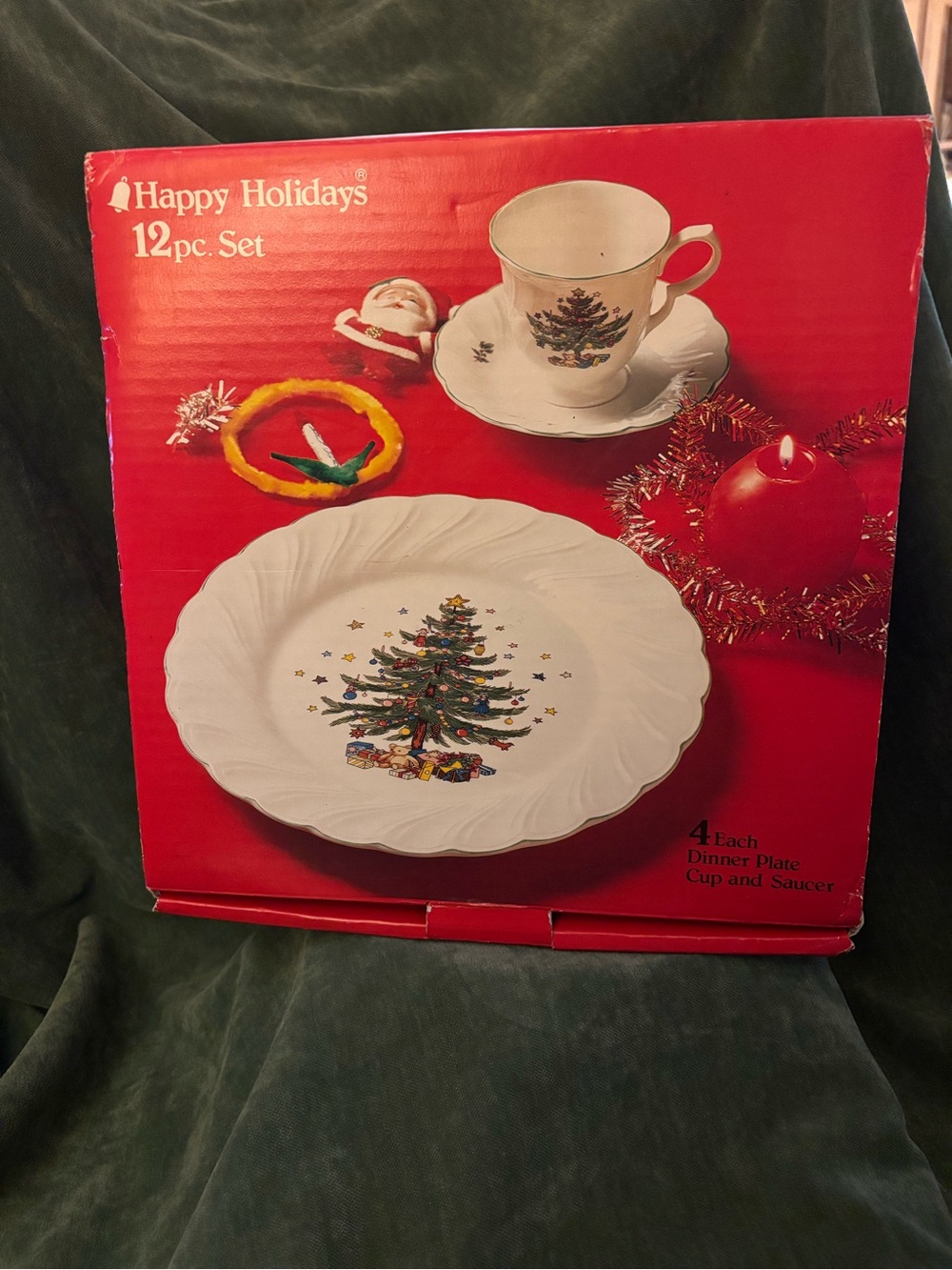 Nikko Happy Holidays Dinnerware
